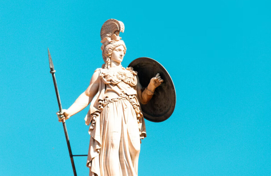 Athéna, la déesse grecque de la guerre et de la sagesse dans la mythologie