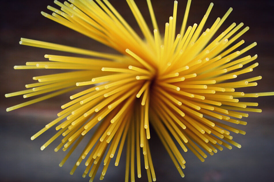 doser la quantité de spaghetti par personne